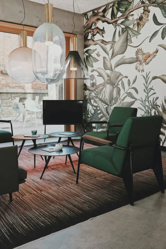 unsplash_9OZfTe-y5T4_interior design.jpg.jpg.jpg.jpg.jpg.jpg.jpg.jpg.jpg.jpg.jpg.jpg.webp